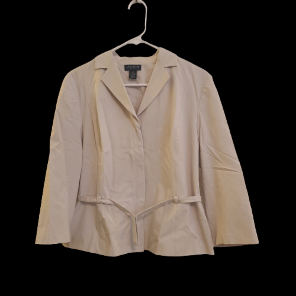 NWOT Ann Taylor Stretch Feminine Blazer